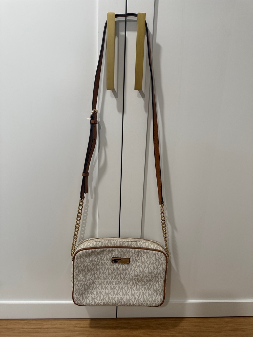 Michael Kors Jet Cream and Tan Crossbody Bag